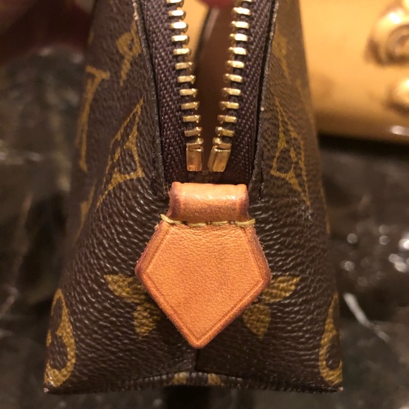 Louis Vuitton cosmetic bag - Picture 6 of 8